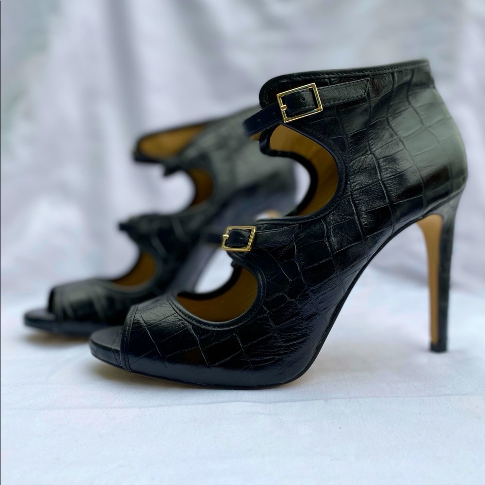 ANN TAYLOR Croc-embossed Leather Strappy Pumps